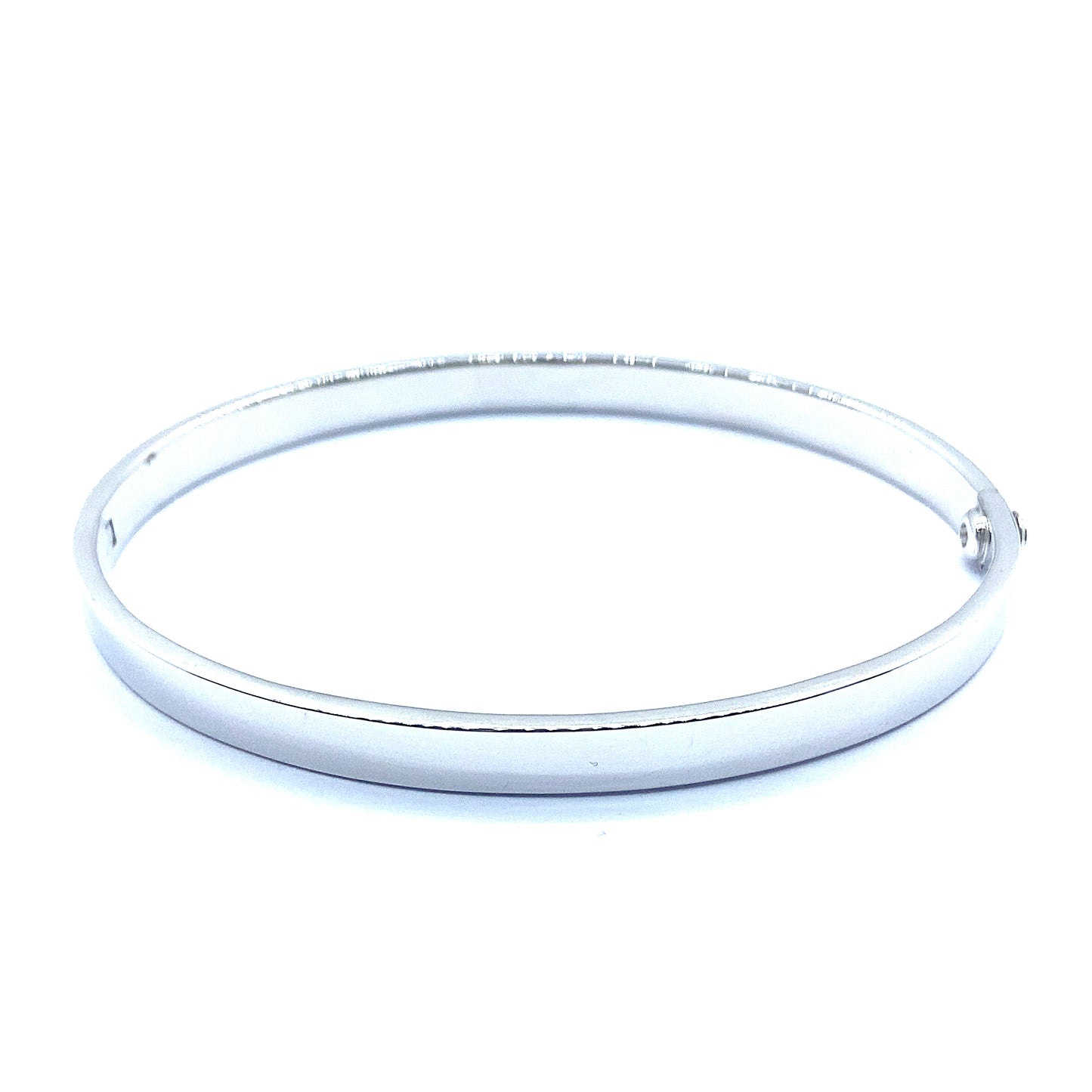 18ct White Gold Oval Hinged Bangle