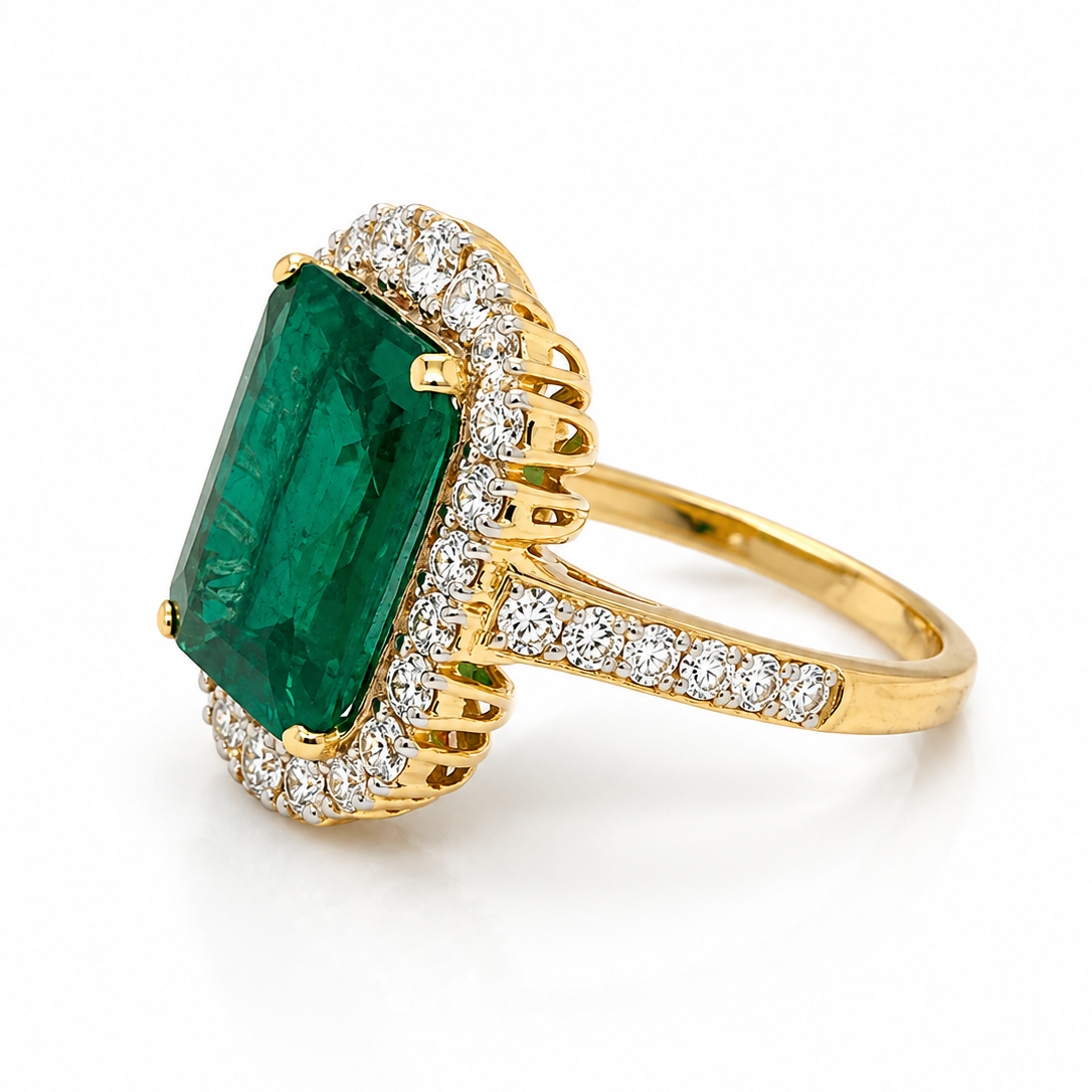 Large Emerald and Diamond Cluster Ring in Yellow Gold