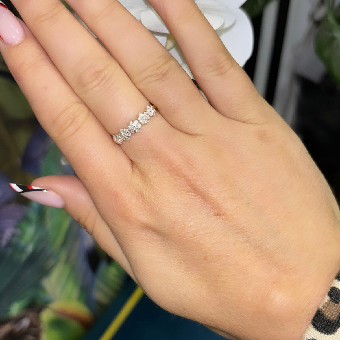 18ct Yellow Gold, 5 Floral Cluster Eternity Ring