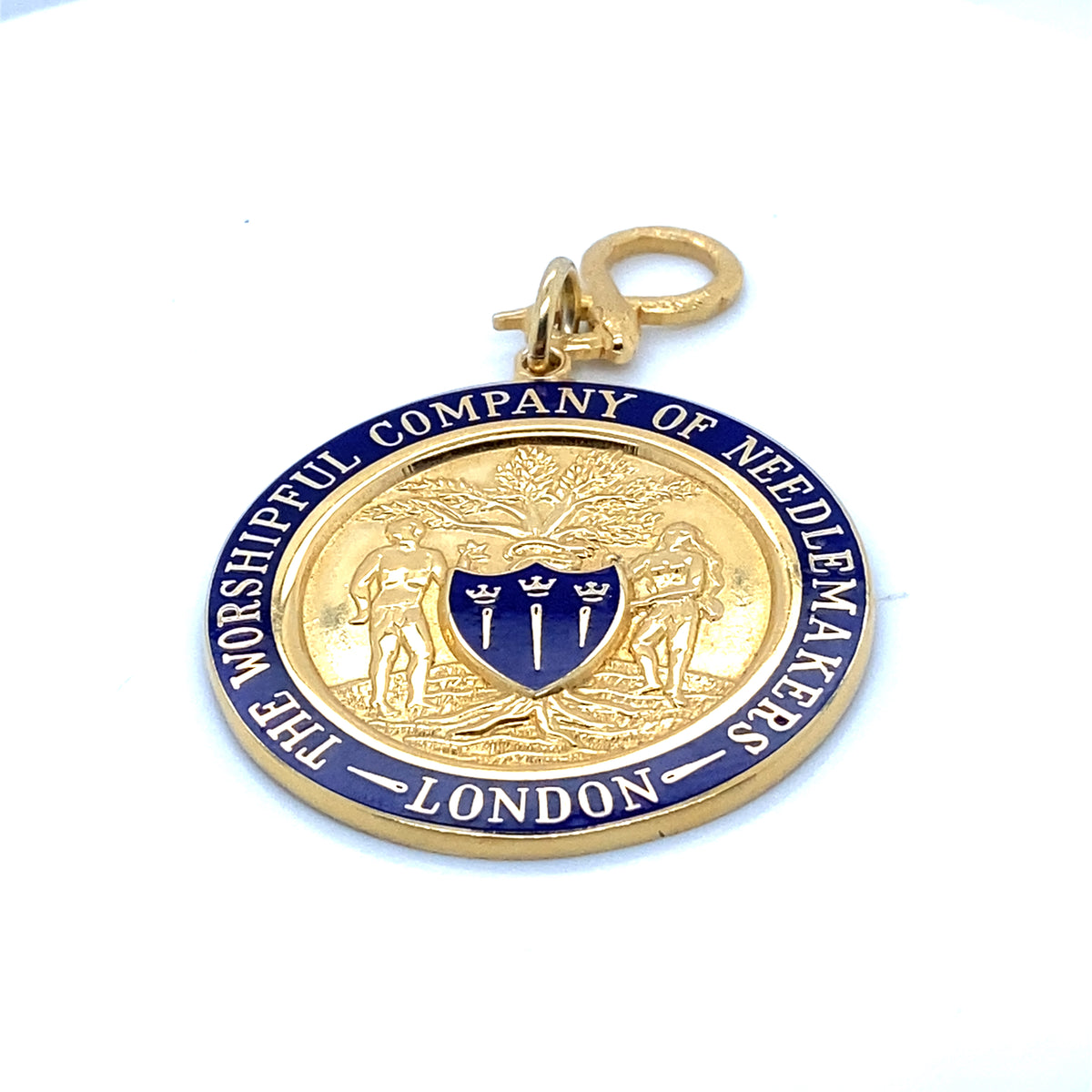 002028: 925 gold plated medal Plain 925 gold plated medal with engraving- engraved plain medal