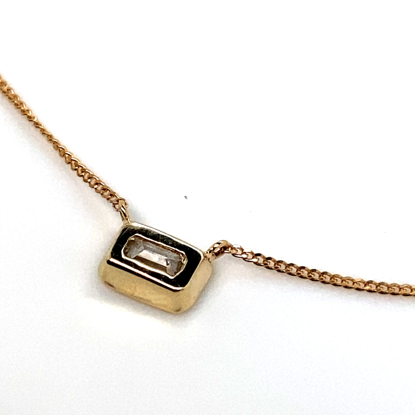 9ct Yellow Gold Emerald Cut 0.30cts Diamond Neckalce