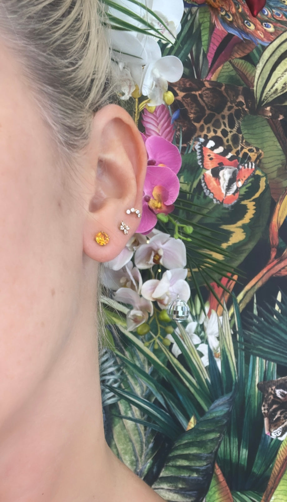 9ct Yellow Gold Birthstone Earrings 5mm Round Champagne/orange/yellow Topaz - November