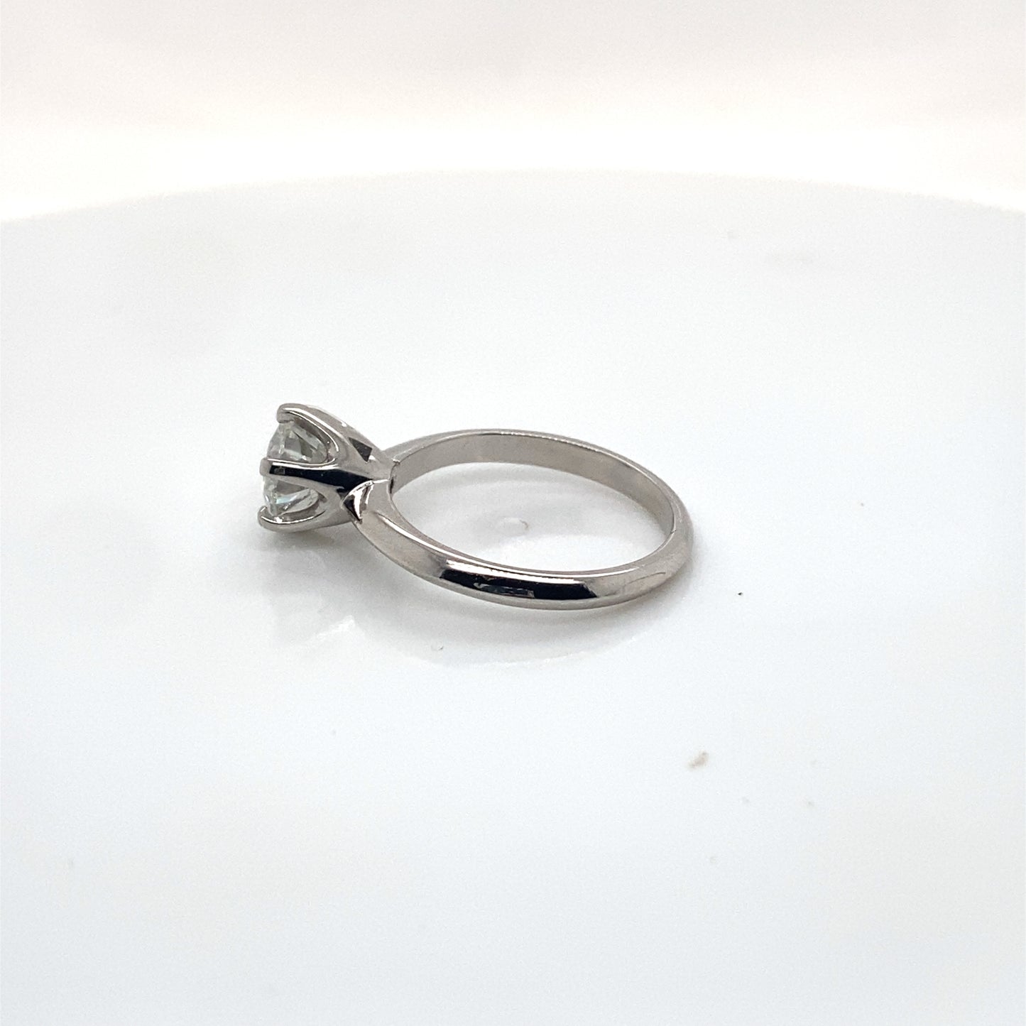 Natural 1.53ct Round Brilliant Cut Diamond Engagement Ring in Platinum