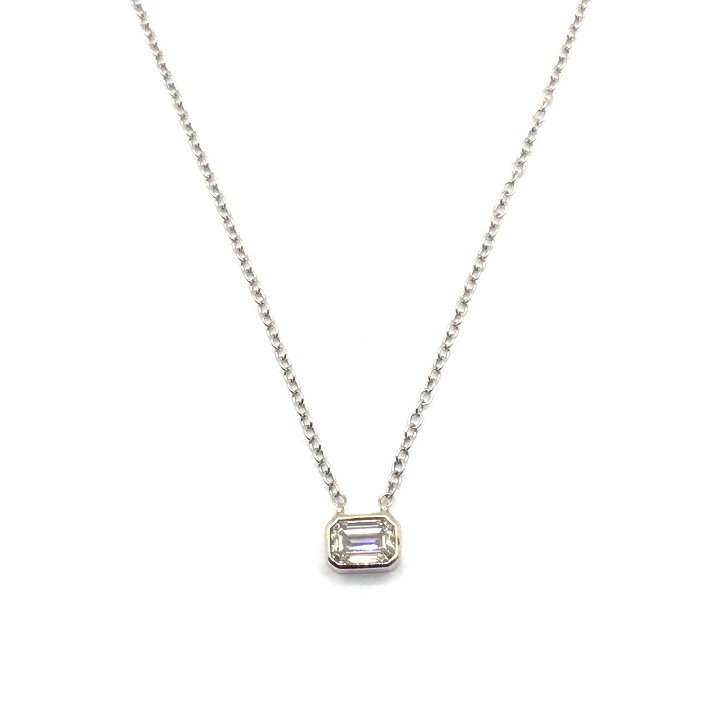 9ct White Gold Emerald cut Labgrown diamond bezel set necklace
