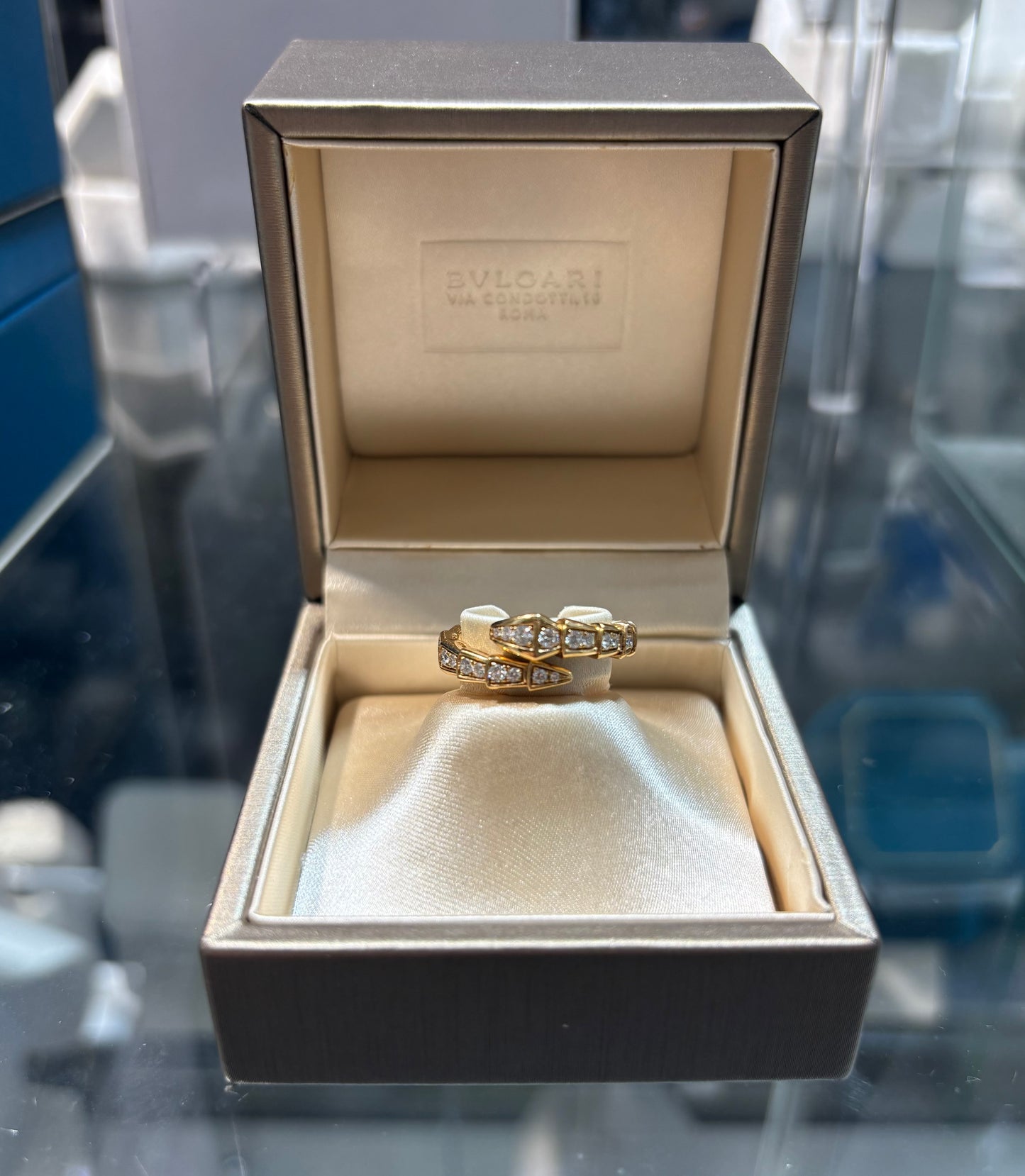 Bvlgari Serpenti Viper Ring Full Pavé Set in 18ct Rose Gold