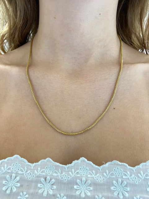 18ct Yellow Gold Circular Box Chain Necklace 21"