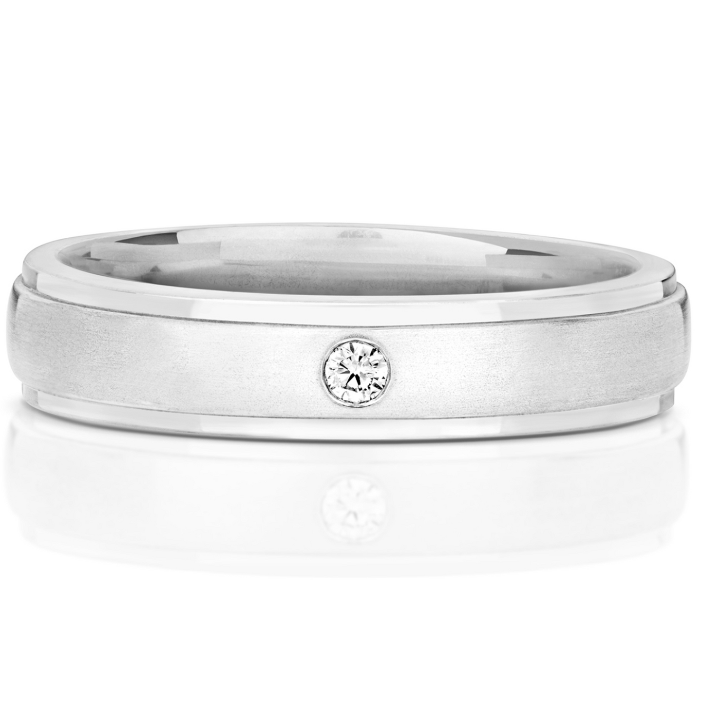 Gents 5mm Wedding Band With Single Diamond