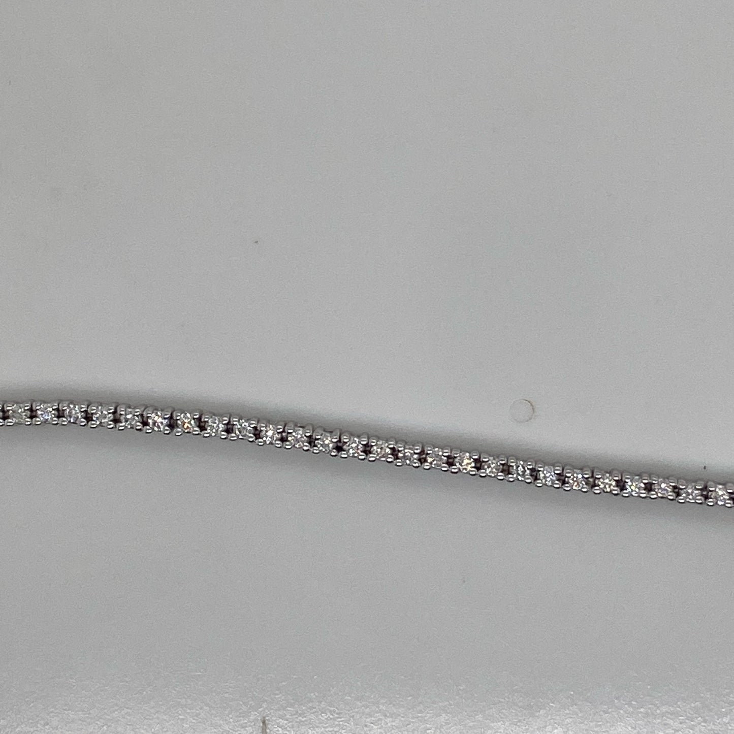 001785 Repair - 9ct White gold tennis bracelet with white stones, soldered the broken link