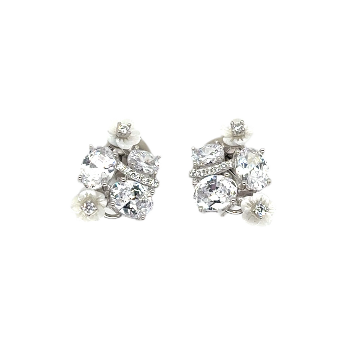 White flower and cubic zirconia set 925 silver