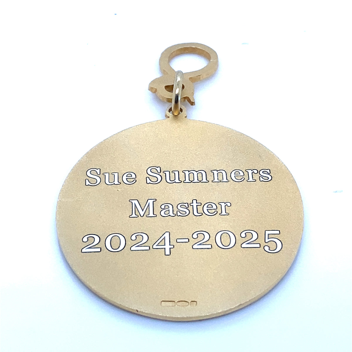 002028: 925 gold plated medal Plain 925 gold plated medal with engraving- engraved plain medal