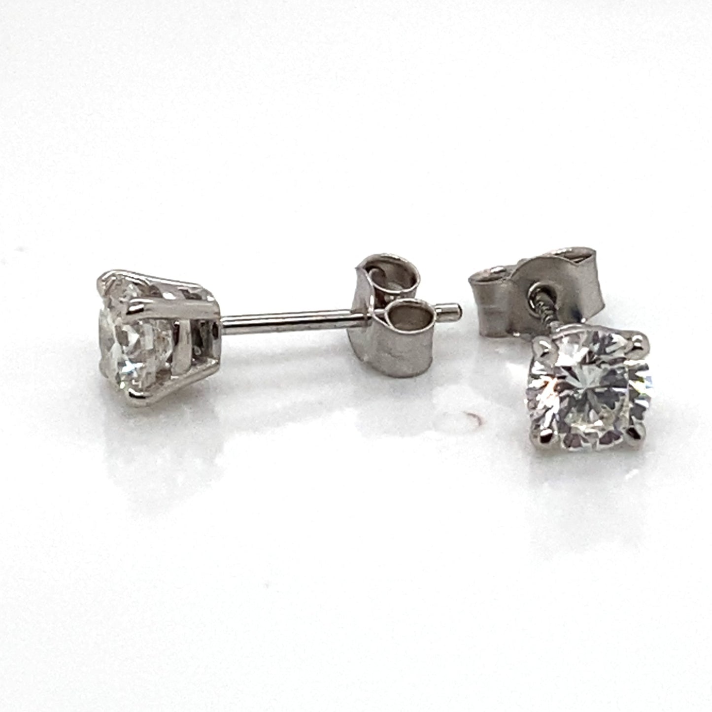 Natural 1.03 ct Brilliant Cut Diamond Earrings in Platinum