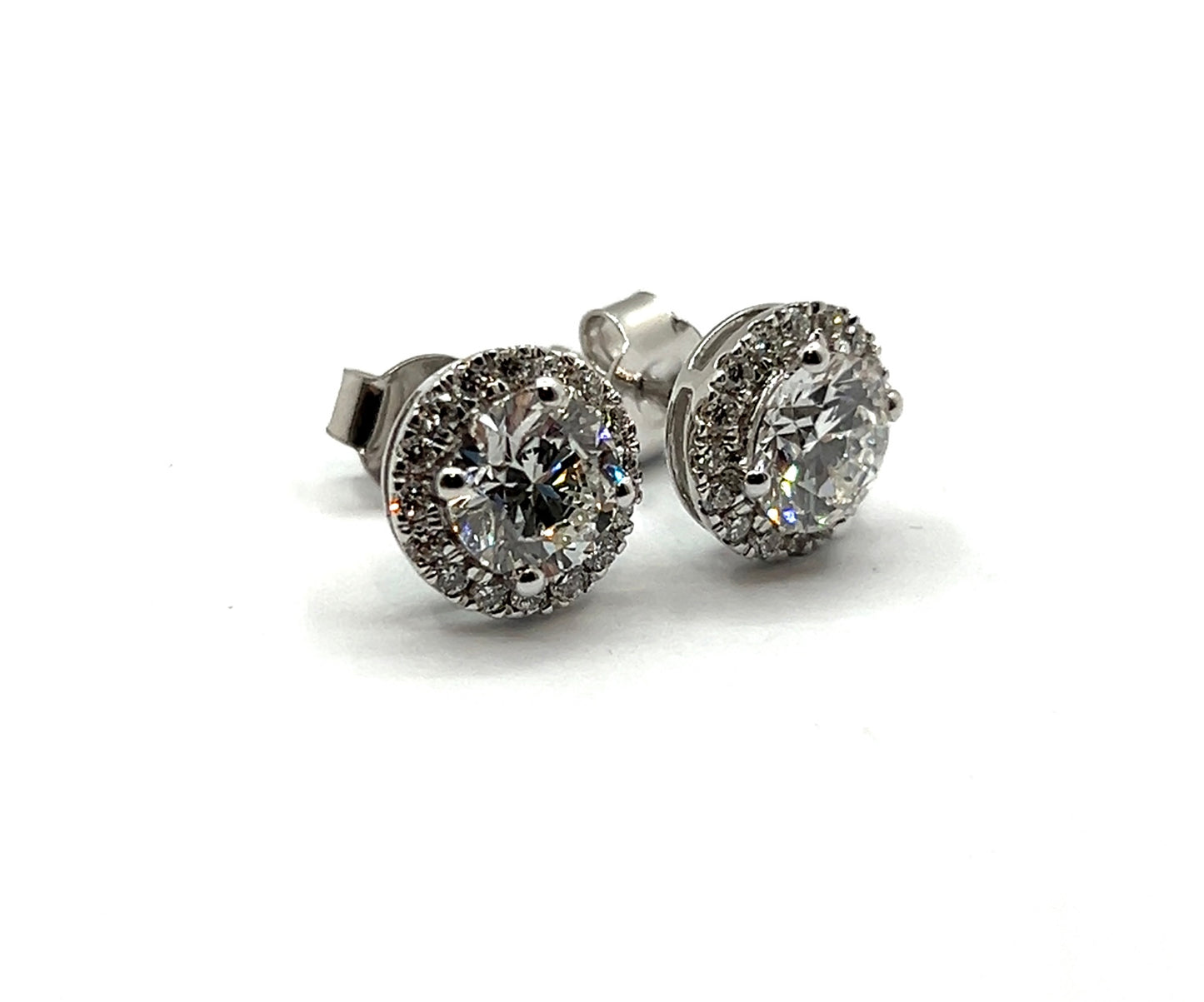 18ct White Gold Round Brilliant 2.01ct Diamond with Halo Stud Earrings