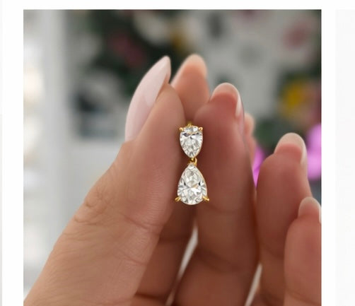 18ct Yellow Gold Pear Drop Earrings