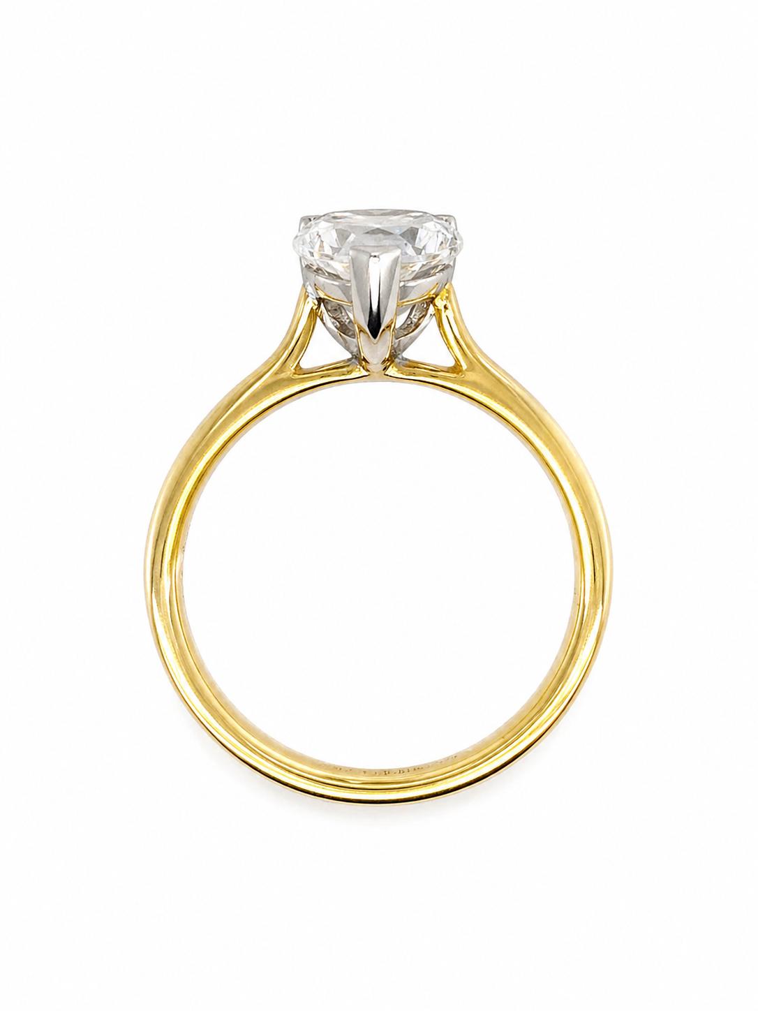 Pear Cut Solitare Diamond Engagement Ring