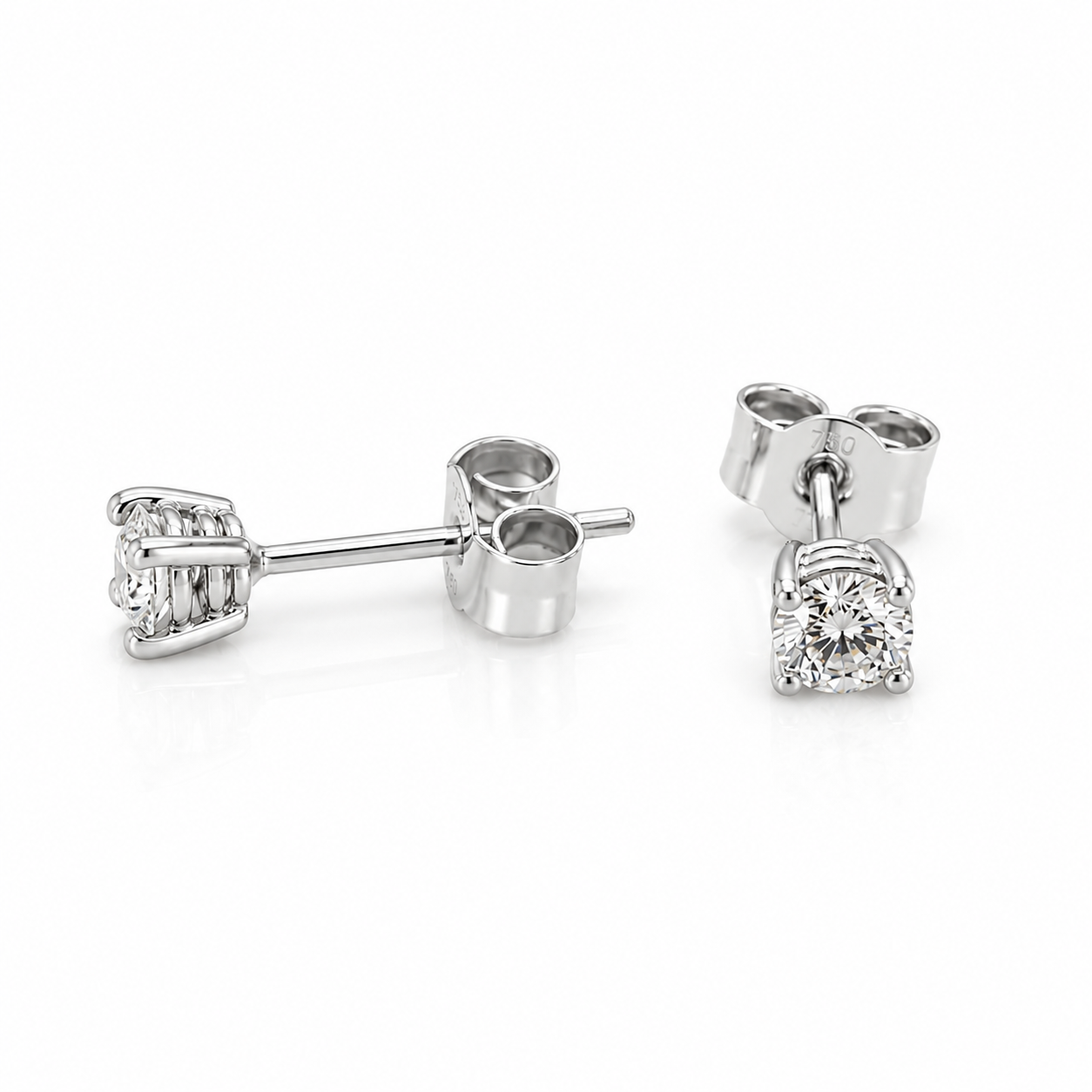 Diamond Earring Studs in 9ct White Gold