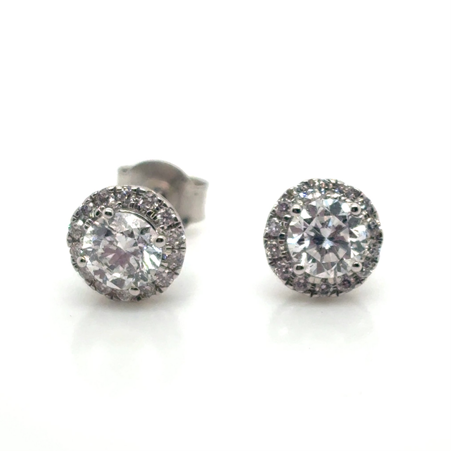 18ct White Gold Round Brilliant 1ct Diamond with Halo Stud Earrings