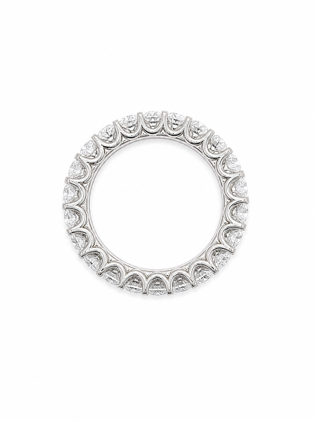Full eternity ring in 18ct gold 5.25cts Oval brilliant  cut Diamonds