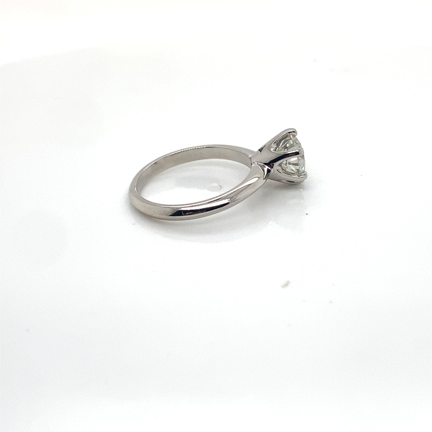 Natural 1.53ct Round Brilliant Cut Diamond Engagement Ring in Platinum