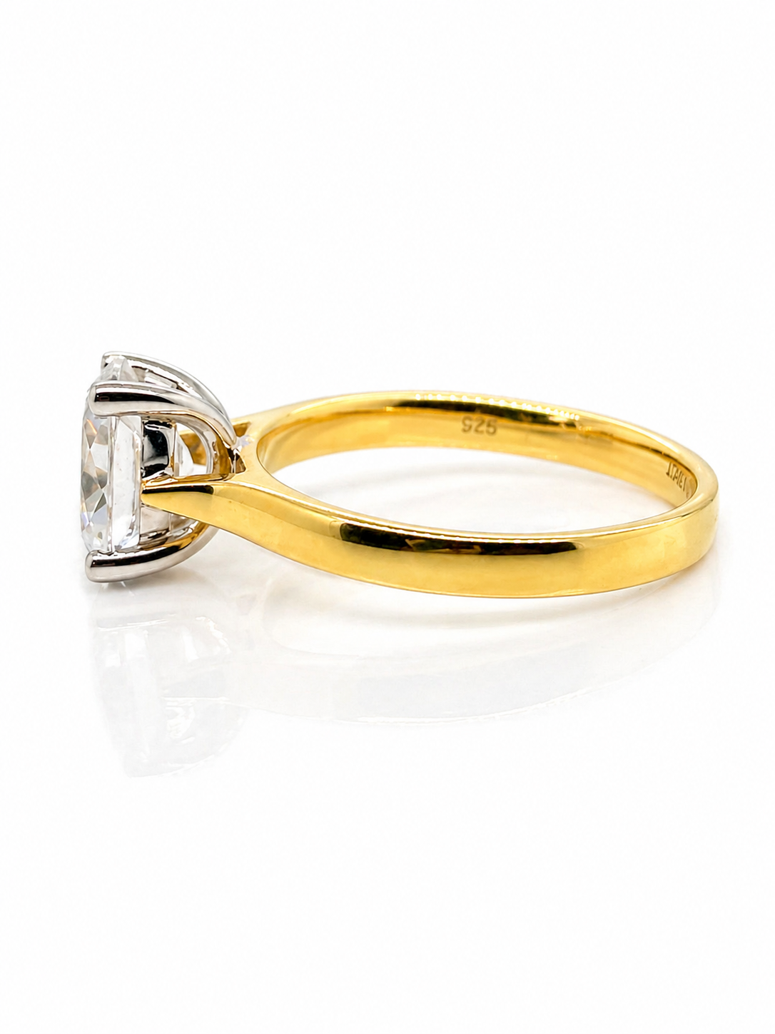 Oval White Diamond Solitare Diamond Engagement Ring