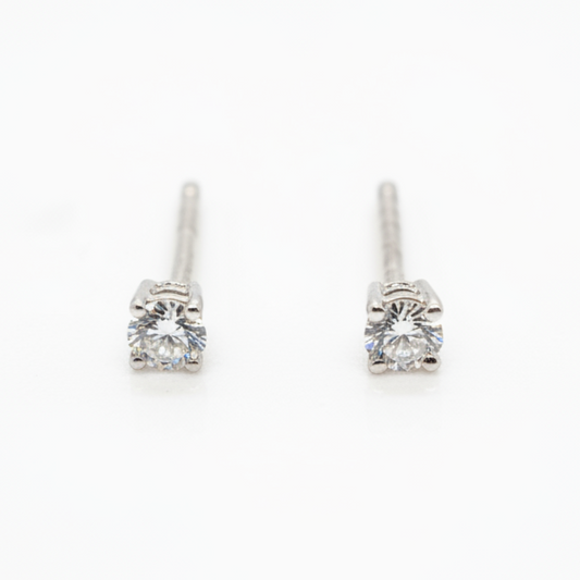 9ct White Gold Natural 0.12cts Stud Earrings
