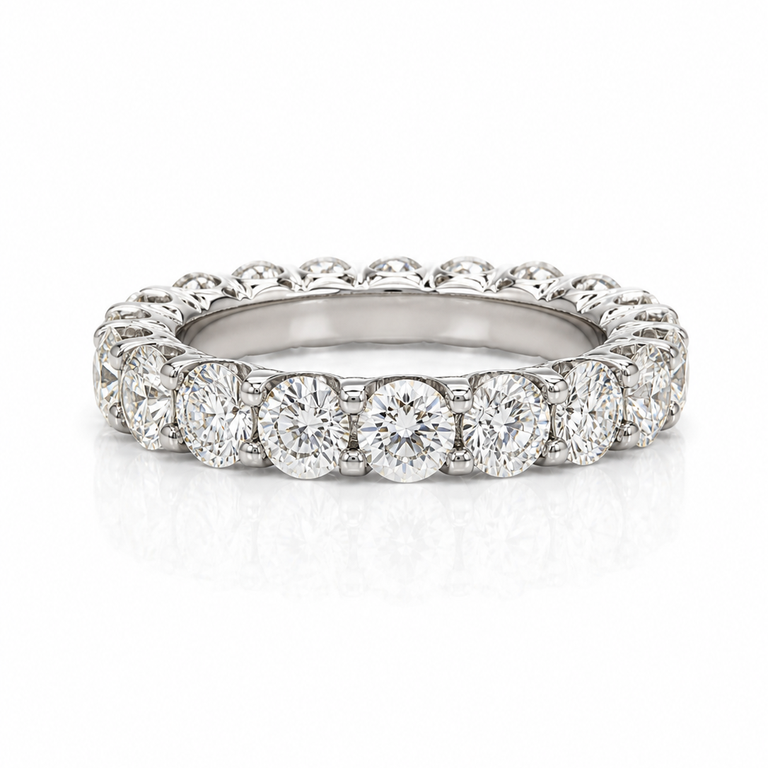 Full eternity ring in 18ct gold 6.08cts Round brilliant Diamonds