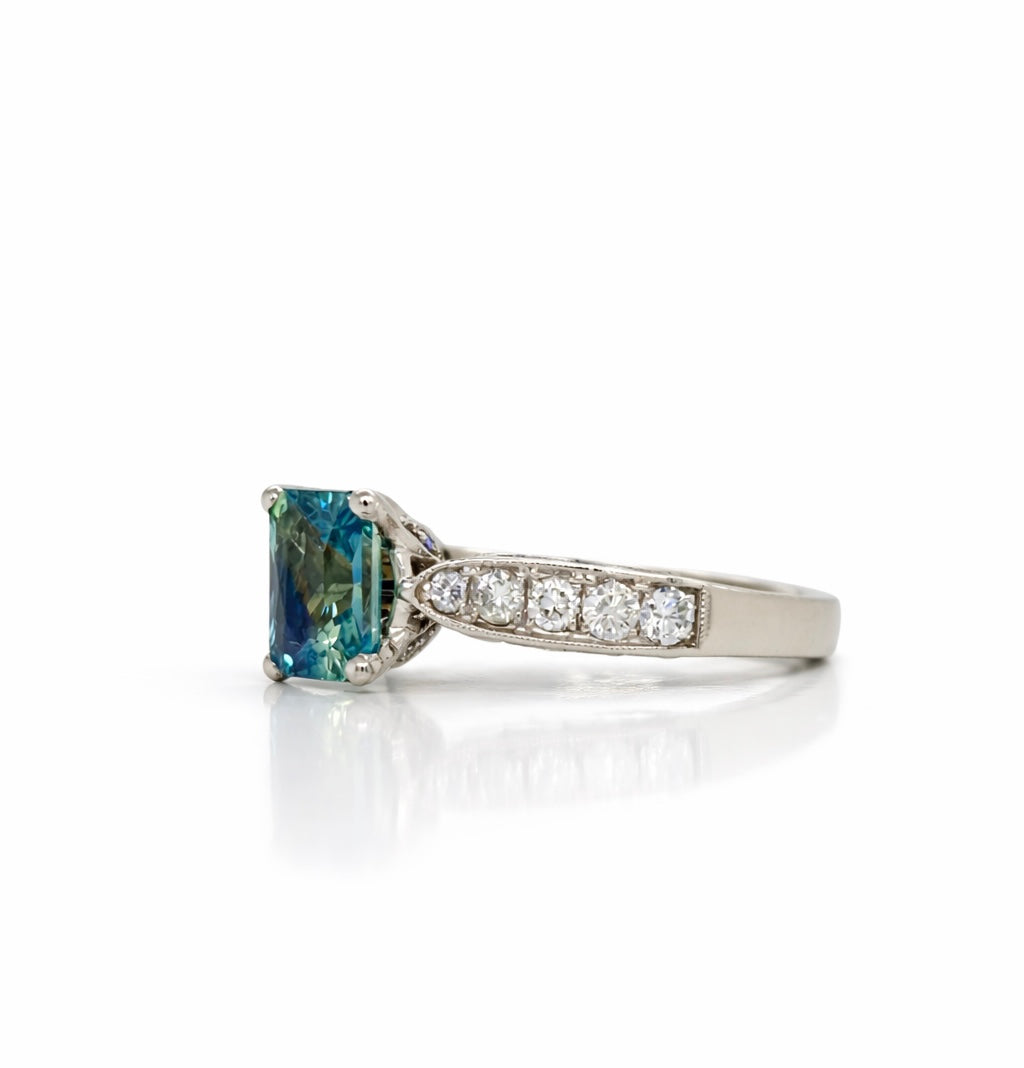Platinum Vintage Ring set with Ceylon Blue Green Sapphire and Diamonds