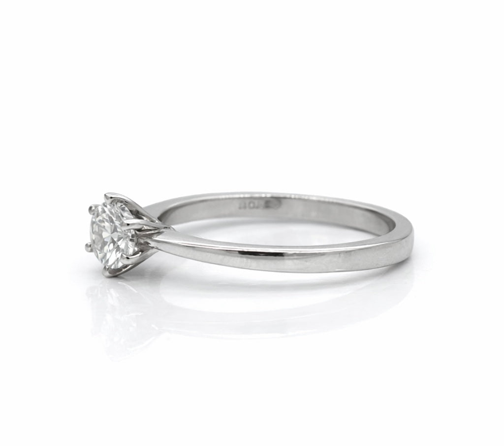 Platinum Solitaire Round brilliant cut Diamond Ring