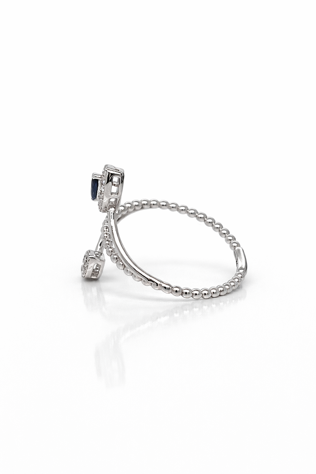18ct White Gold Sapphire and Diamonds Leaf Motif Ring