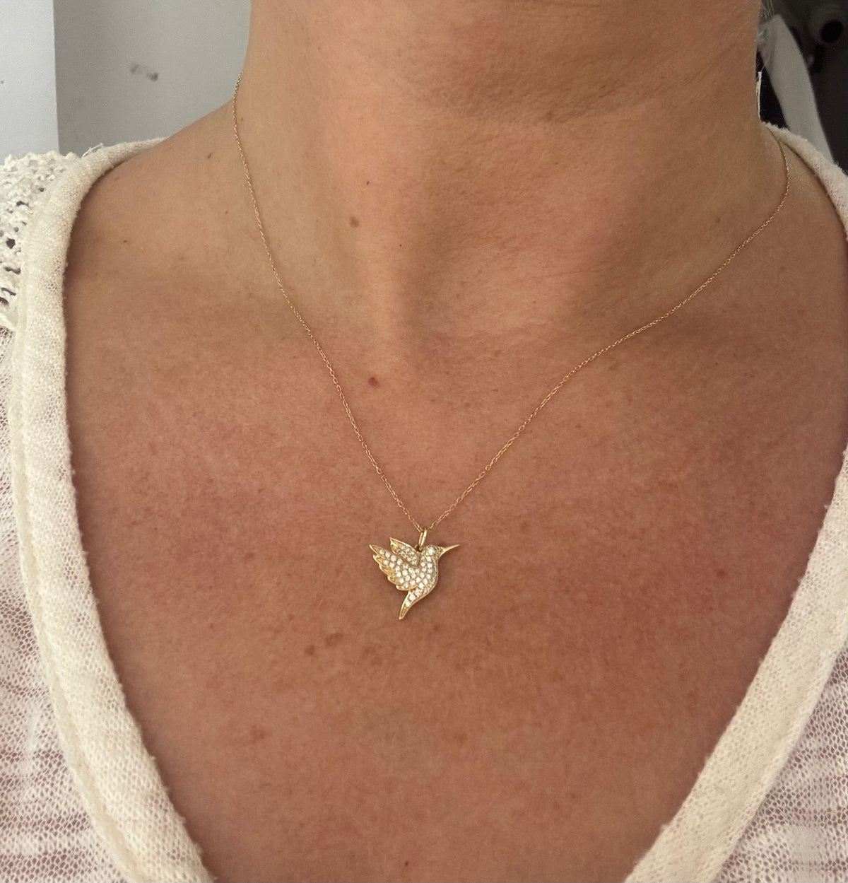 Diamond Hummingbird Solitaire Pendant Necklace in 14ct Yellow Gold