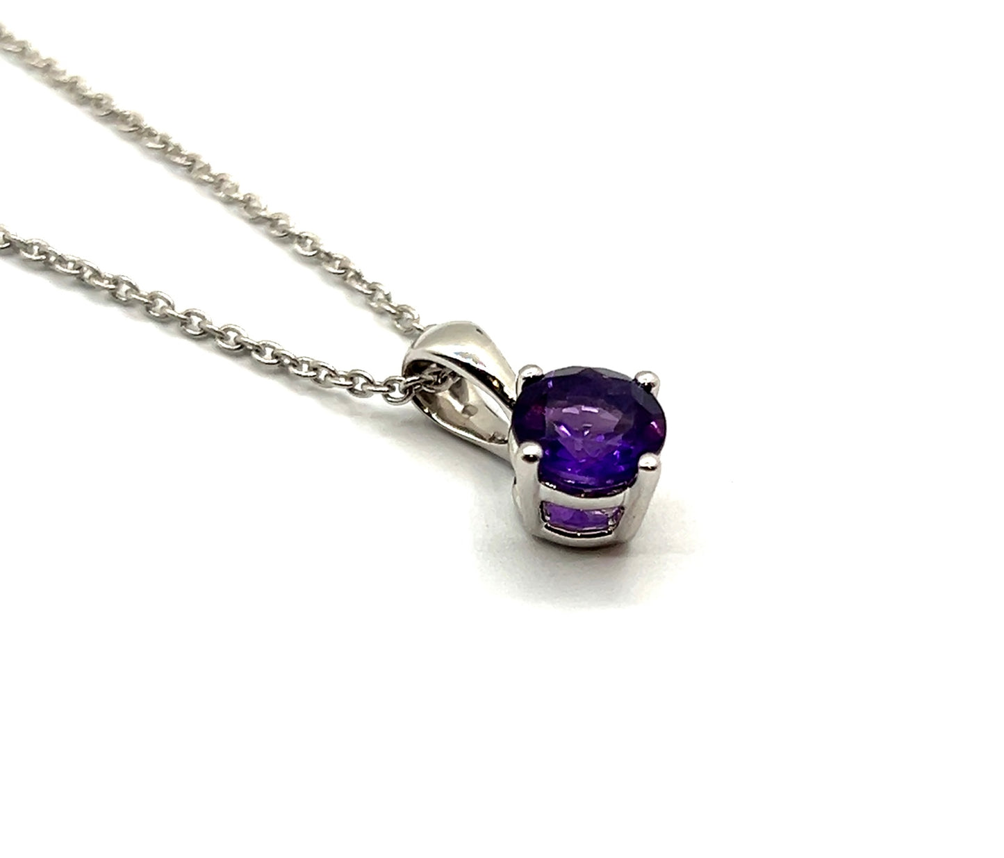 Fine Amethyst 0.73ct Round Brilliant Necklace in 18ct White Gold