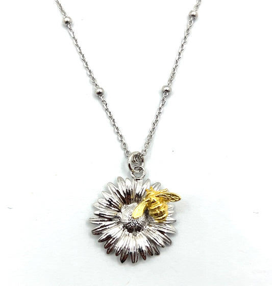 925 Silver Daisy Pendant with Gold Bumblee Bee Necklace on Satellite Chain