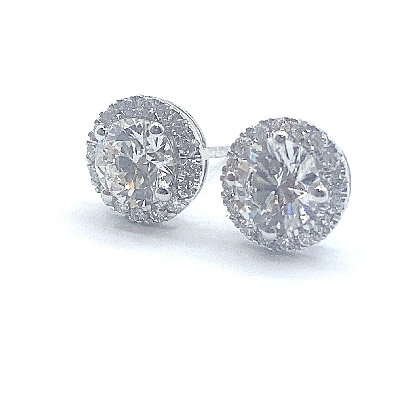 18ct White Gold Round Brilliant 2.01ct Diamond with Halo Stud Earrings